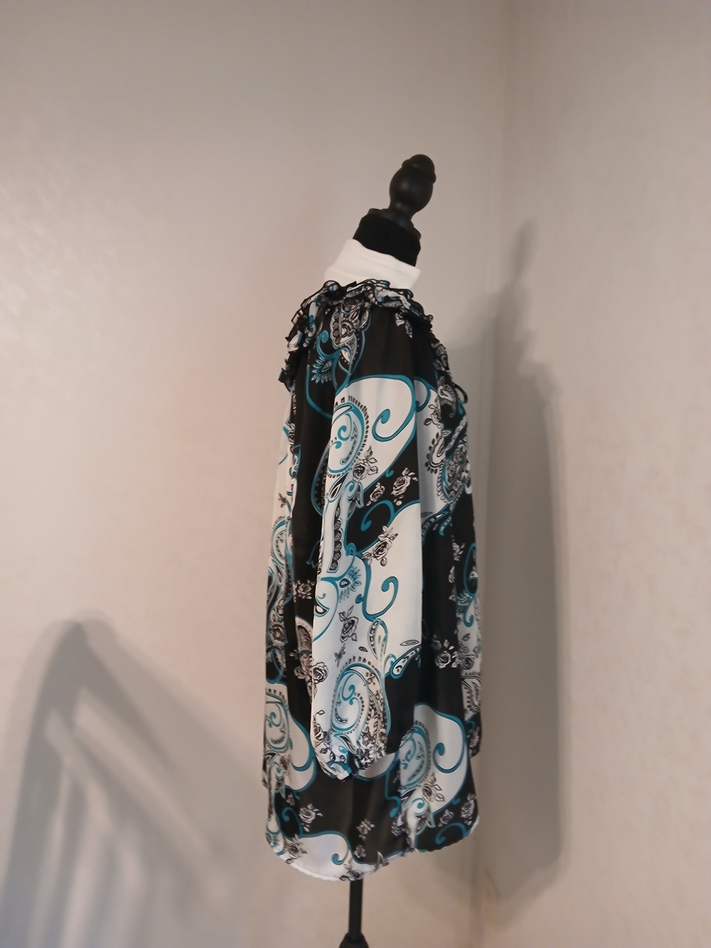 Cato Black White and Teal Paisley Off-Shoulder Tunic - Picture 6 of 7